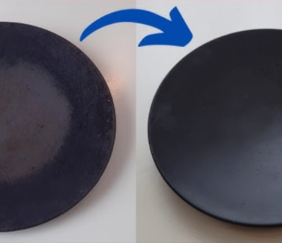 Clean Non Stick Tawa